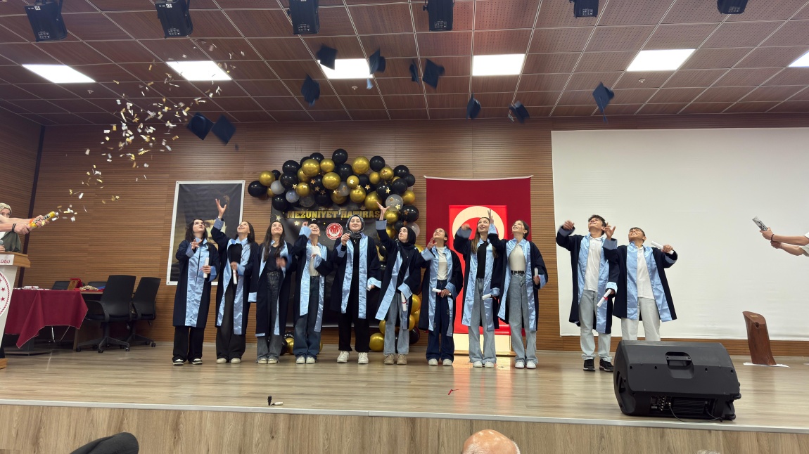 MEZUNİYET TÖRENİ
